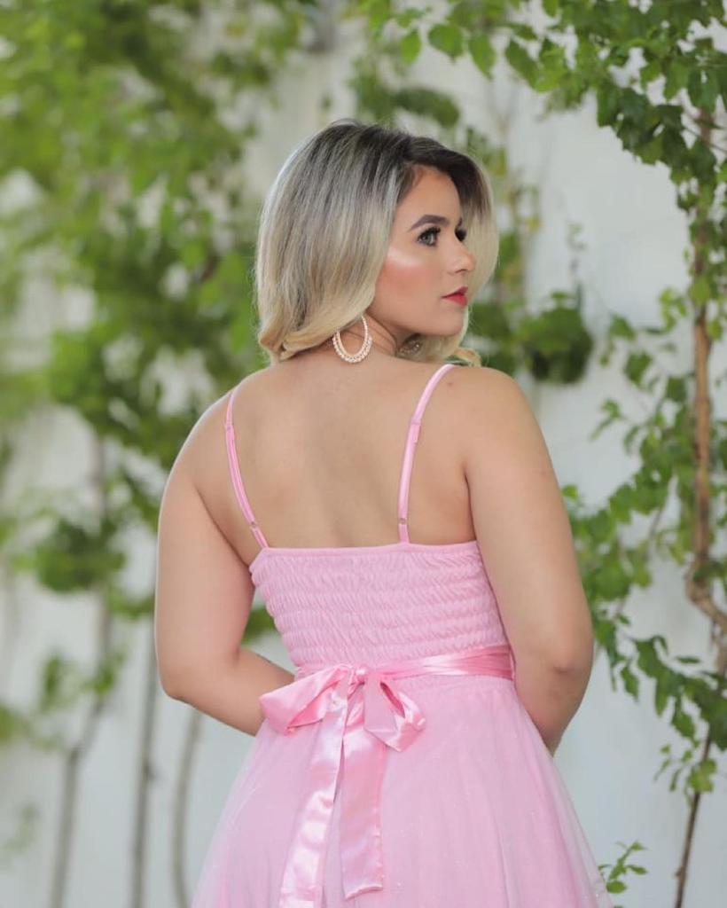 Vestido Curto Com Brilho e Alcinha